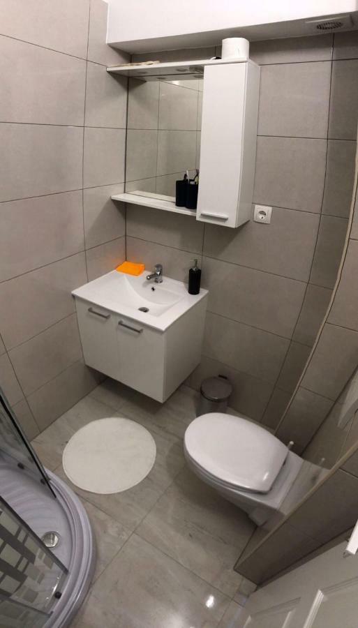 Nelany Appartement Zubovići Buitenkant foto