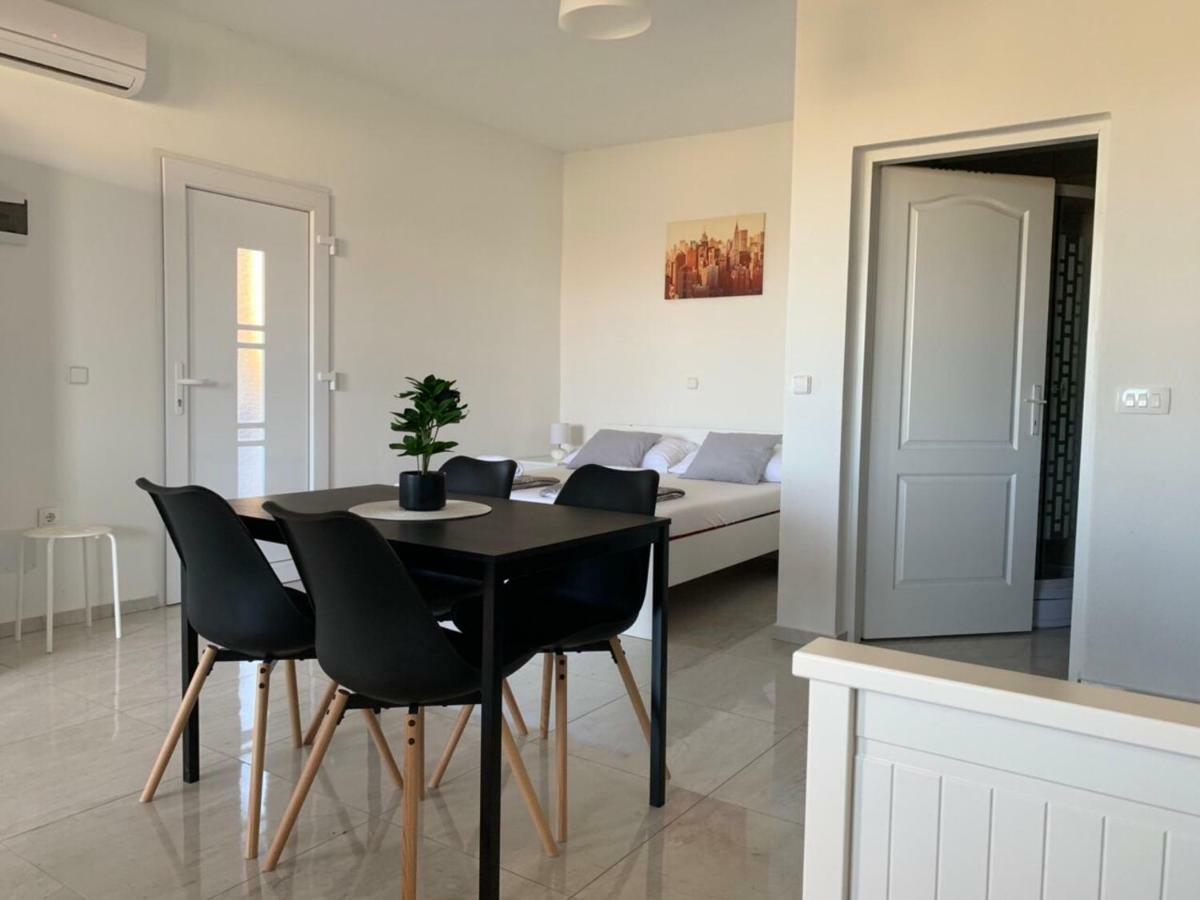 Nelany Appartement Zubovići Buitenkant foto