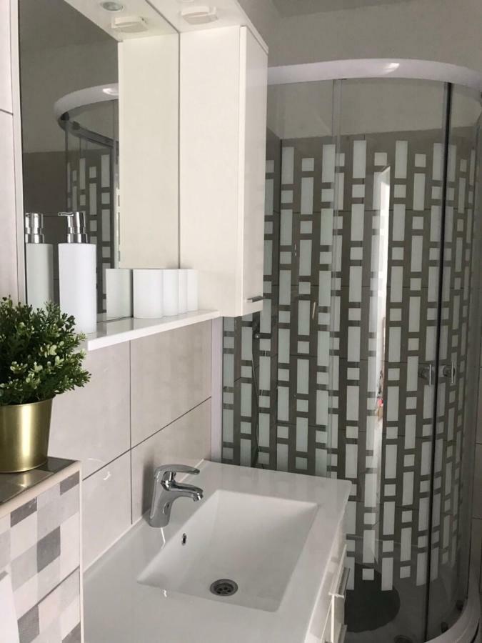 Nelany Appartement Zubovići Buitenkant foto
