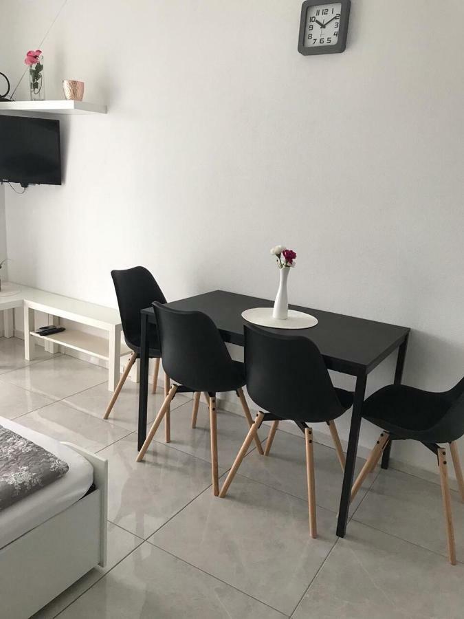 Nelany Appartement Zubovići Buitenkant foto